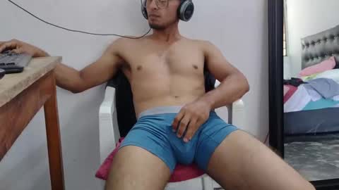 Snapshot of andru_sex1 chatting on February 3, 2025, 4:10 pm Andru online show from February 3, 2025, 4:10 pm