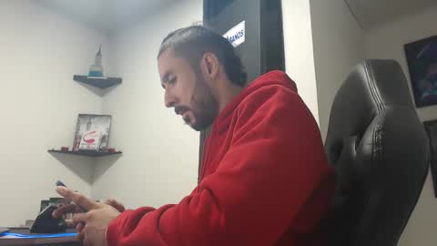 Snapshot of andruwang chatting on December 25, 2024, 4:22 am Andru online show from December 25, 2024, 4:22 am