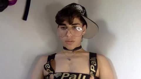 andryt31135 online show from May 9, 2026, 10:04 pm