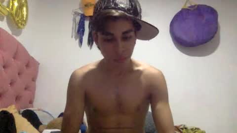 andryt31135 online show from May 22, 2026, 2:08 am