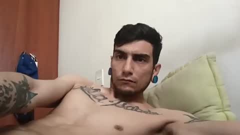 Snapshot of andsexbi69 chatting on October 21, 2025, 1:45 pm andsexbi69 online show from October 21, 2025, 1:45 pm