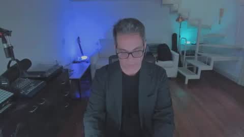 Andrew online show from June 12, 2026, 12:37 pm