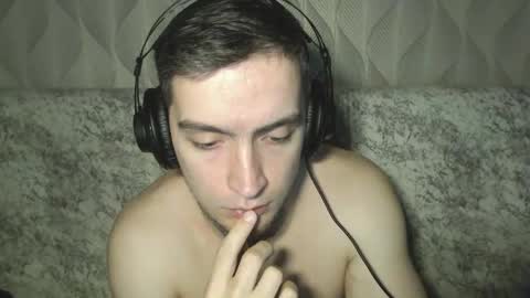 Snapshot of andy4life chatting on June 8, 2026, 1:28 am andy4life online show from June 8, 2026, 1:28 am