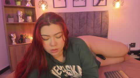 andy_and_emma online show from December 9, 2024, 3:54 pm