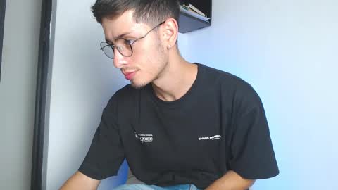 andy_collins__ online show from September 30, 2025, 2:38 am