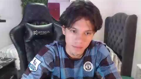 Snapshot of andy_dan1 chatting on January 9, 2025, 5:33 pm andy_dan1 online show from January 9, 2025, 5:33 pm