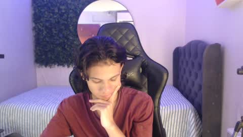 Snapshot of andy_dan1 chatting on January 23, 2025, 6:35 pm andy_dan1 online show from January 23, 2025, 6:35 pm