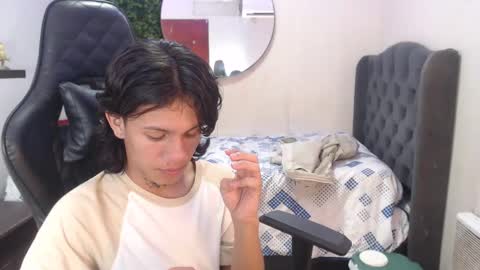 Snapshot of andy_dan1 chatting on February 4, 2025, 5:55 pm andy_dan1 online show from February 4, 2025, 5:55 pm