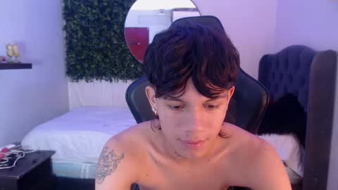 Snapshot of andy_dan1 chatting on February 24, 2025, 12:59 pm andy_dan1 online show from February 24, 2025, 12:59 pm