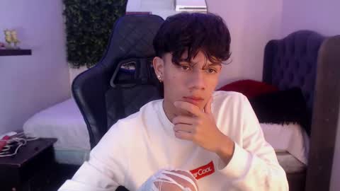 Snapshot of andy_dan1 chatting on February 24, 2025, 8:58 pm andy_dan1 online show from February 24, 2025, 8:58 pm