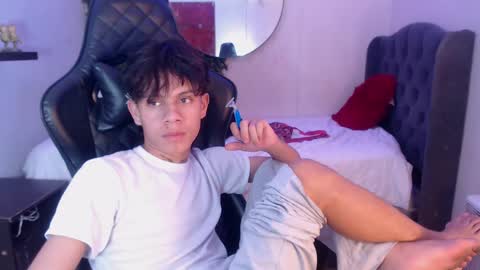 Snapshot of andy_dan1 chatting on February 26, 2025, 8:22 pm andy_dan1 online show from February 26, 2025, 8:22 pm