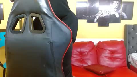 andy_dan1 online show from February 2, 2026, 8:07 pm