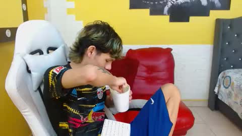 andy_dan1 online show from March 31, 2026, 8:53 pm