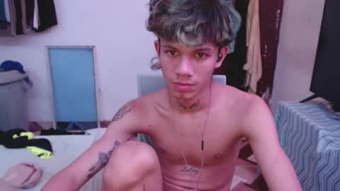 andy_dan1 online show from May 15, 2026, 7:37 am