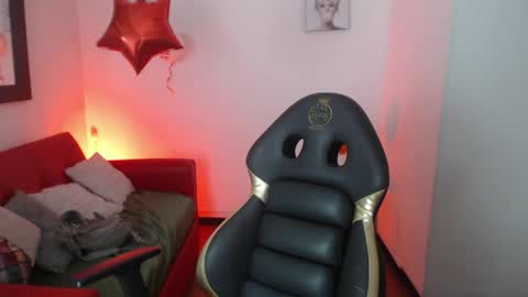 andy_eagleton_20 online show from March 28, 2026, 3:17 am