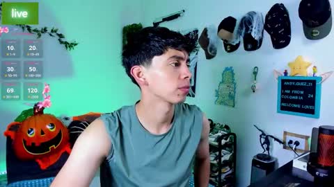 andy_guez_11 online show from October 23, 2025, 10:03 am