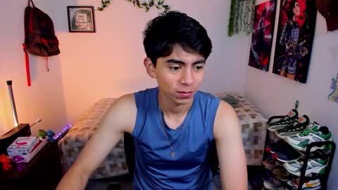 andy_guez_11 online show from November 16, 2025, 11:27 am