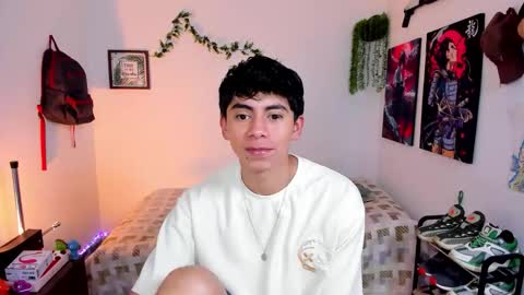 andy_guez_11 online show from November 17, 2025, 9:26 am