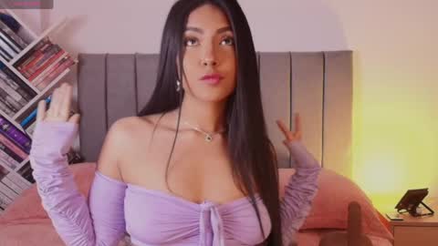 andy_saenz13 online show from April 16, 2026, 9:04 pm