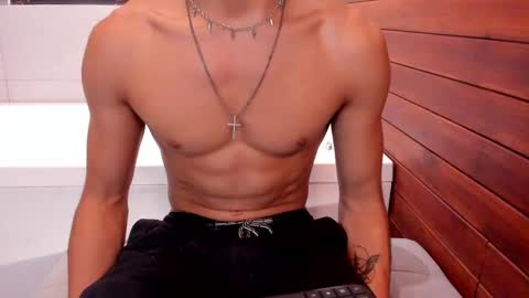 Snapshot of andyjoy_ chatting on January 20, 2025, 5:59 pm Andy Joy online show from January 20, 2025, 5:59 pm