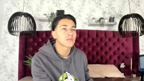 Andy Joy  online show from November 28, 2025, 11:24 am