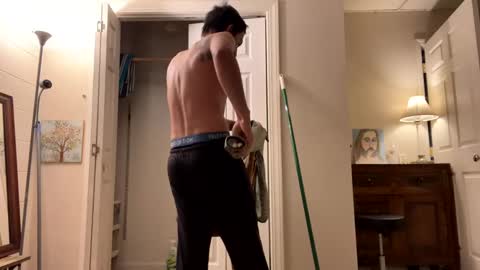 Snapshot of andyshowsforu chatting on March 2, 2025, 1:36 am andyshowsforu online show from March 2, 2025, 1:36 am