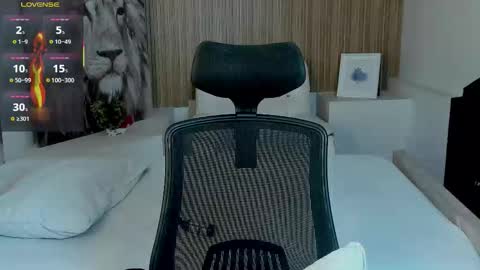 Andy online show from December 18, 2025, 9:54 pm