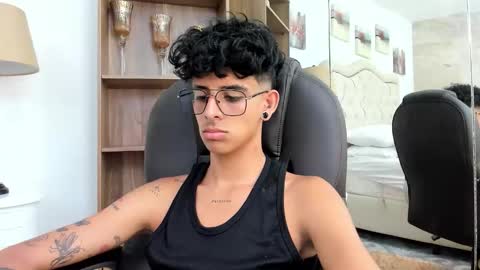 andyxibrat online show from March 4, 2026, 7:53 pm