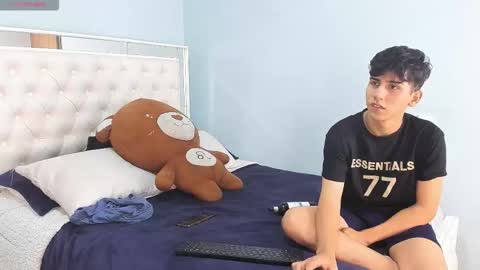 Andy online show from October 18, 2025, 10:32 pm