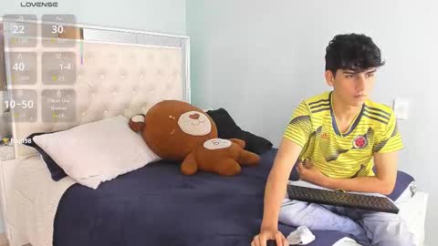 Andy online show from November 6, 2025, 6:31 pm