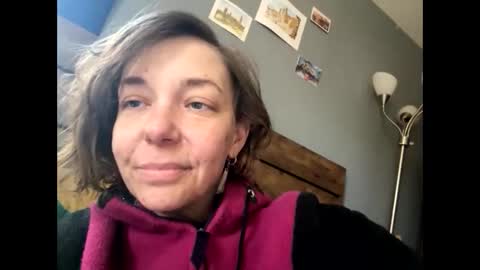 aneoakley online show from October 31, 2025, 6:09 pm