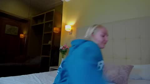 Anet Dream online show from December 2, 2025, 7:09 pm