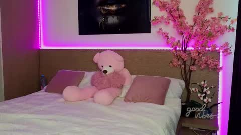 Ane online show from March 10, 2025, 12:59 pm