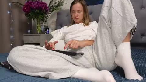 ange1ok online show from June 22, 2026, 2:47 pm