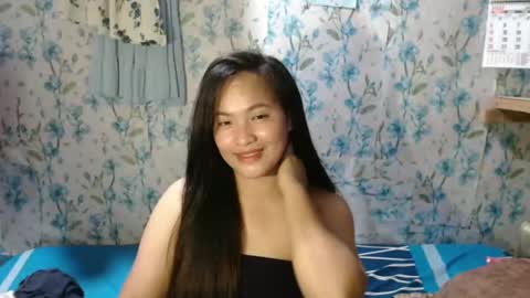 Snapshot of angel_0707 chatting on January 11, 2025, 4:16 am Angel online show from January 11, 2025, 4:16 am