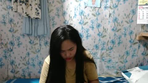 Snapshot of angel_0707 chatting on January 13, 2025, 4:18 am Angel online show from January 13, 2025, 4:18 am