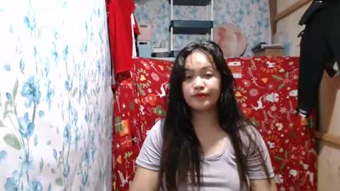 Snapshot of angel_0707 chatting on February 20, 2025, 3:34 am Angel online show from February 20, 2025, 3:34 am