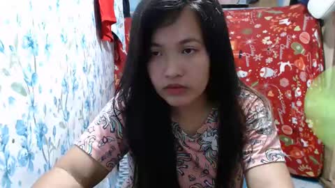 Snapshot of angel_0707 chatting on March 4, 2025, 1:55 am Angel online show from March 4, 2025, 1:55 am