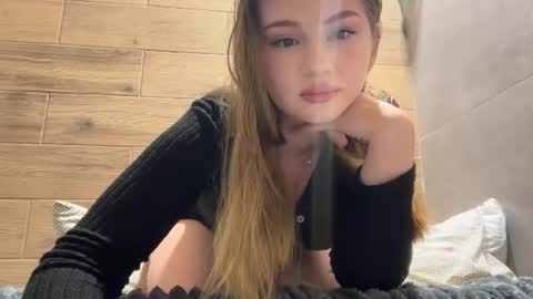 Angel 555 online show from July 2, 2026, 8:15 pm