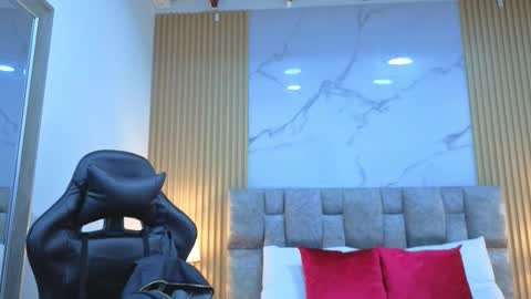 Snapshot of angel__kiss chatting on February 18, 2026, 11:39 am angel__kiss online show from February 18, 2026, 11:39 am