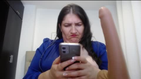 Snapshot of angel__lovers chatting on March 5, 2025, 2:14 am Angelica online show from March 5, 2025, 2:14 am