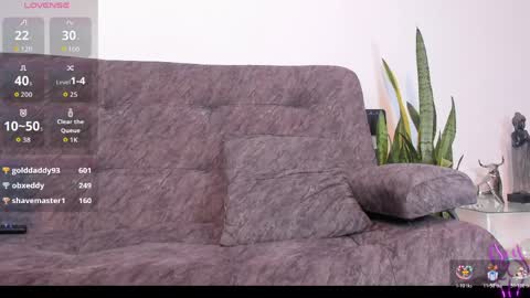 Angel online show from April 13, 2026, 8:42 am