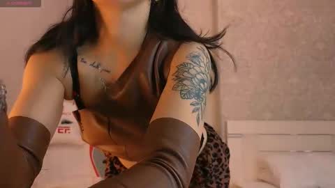 angel_asia_ online show from November 7, 2025, 10:59 am