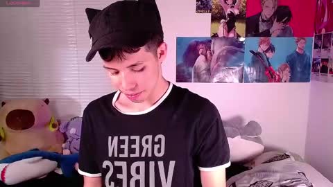 Angel   help me with 100 thumbs up online show from January 4, 2025, 8:37 pm