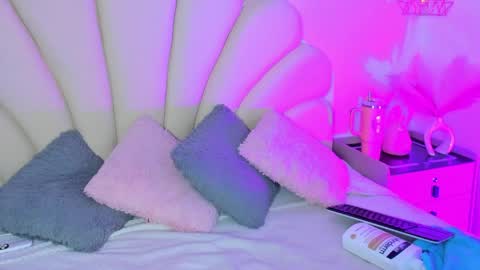 Angel online show from May 8, 2026, 3:39 pm