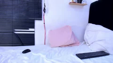 angel_boy0 online show from June 3, 2026, 9:53 pm
