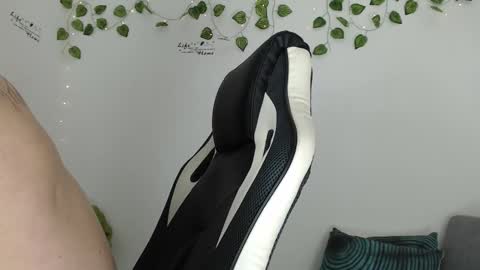 Angel Curl online show from January 16, 2026, 8:13 pm