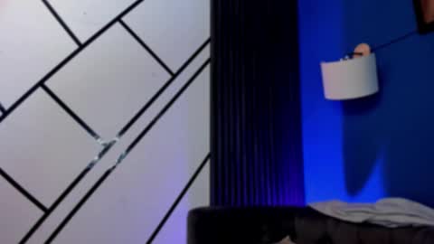 Snapshot of angel_dragun chatting on October 21, 2025, 3:18 am Angel-dragun online show from October 21, 2025, 3:18 am