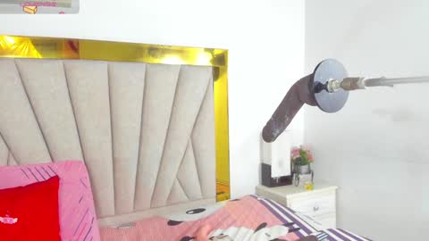 Snapshot of angel_dthroat chatting on December 11, 2024, 3:05 pm ANGHEL online show from December 11, 2024, 3:05 pm