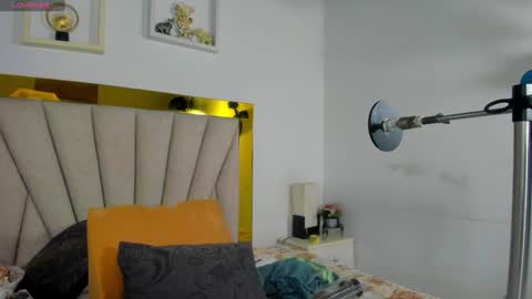 Snapshot of angel_dthroat chatting on January 19, 2025, 12:06 pm ANGHEL online show from January 19, 2025, 12:06 pm